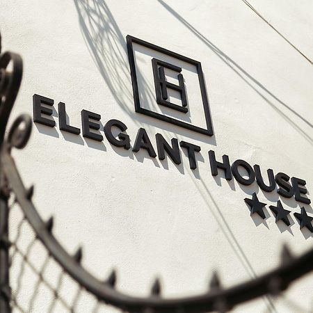 Elegant House Hotell Făgăraş Exteriör bild