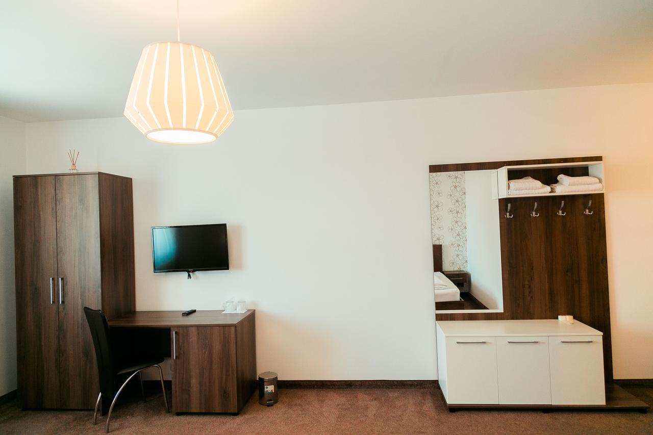 Elegant House Hotell Făgăraş Exteriör bild