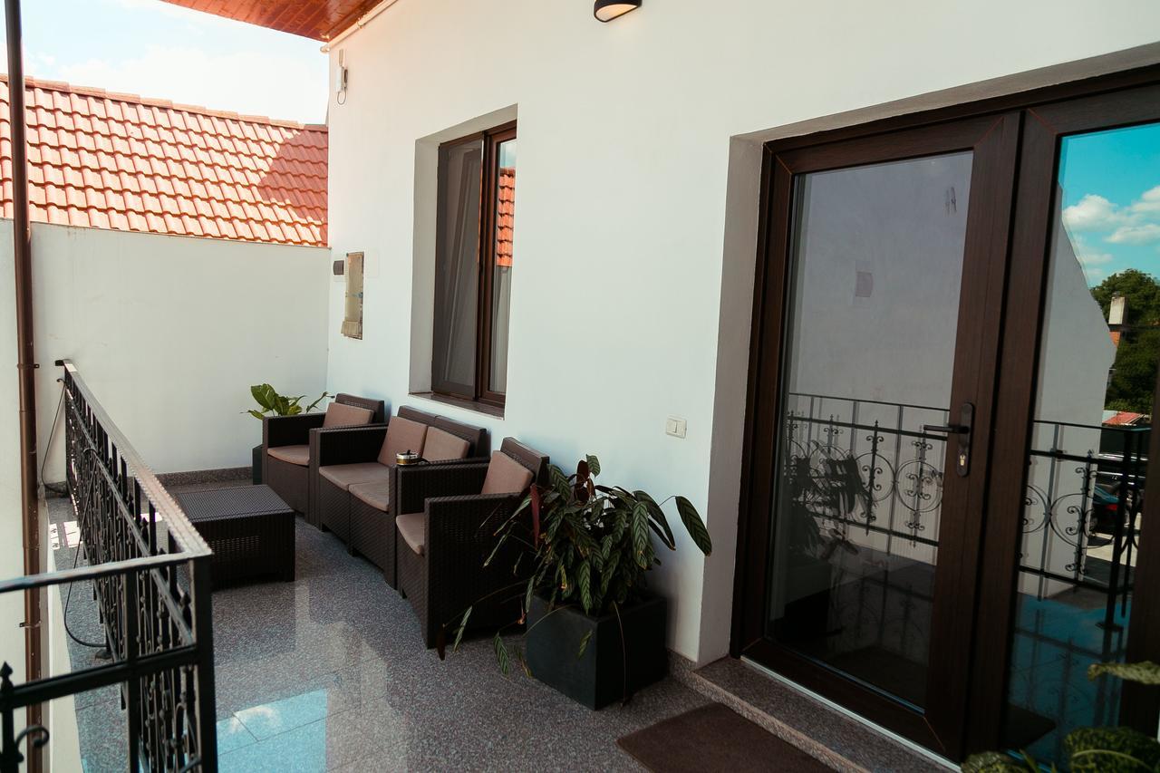 Elegant House Hotell Făgăraş Exteriör bild